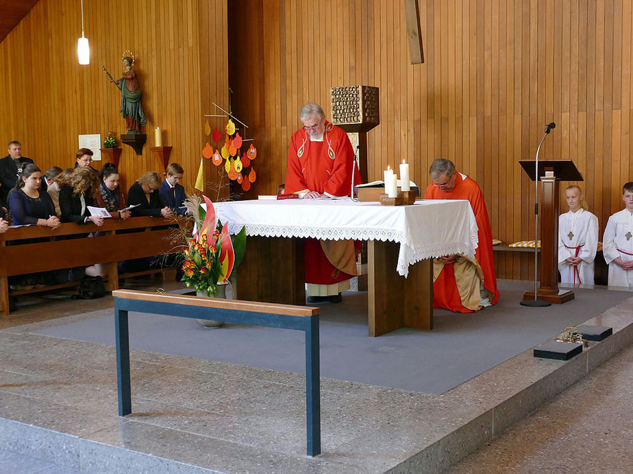 Firmung 2019 in Naumburg (Foto: Karl-Franz Thiede)